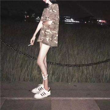 可爱宝贝庆祝祖父母节